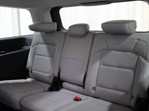 New 2025 Lincoln Navigator Reserve image 25