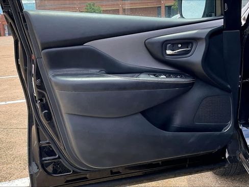 Used 2023 Nissan Murano SV FWD image 25