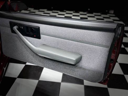 Used 1988 Chevrolet Camaro IROC-Z RWD image 44