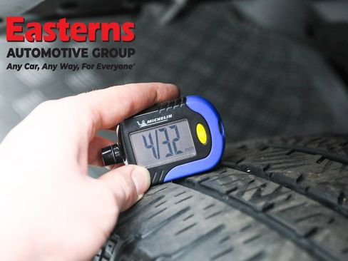 Used 2022 Jeep Wrangler Unlimited Sahara image 27