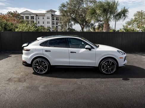 Used 2020 Porsche Cayenne image 26