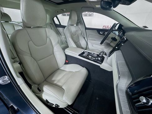 Used 2024 Volvo S60 T8 Ultimate w/ Climate Package image 30