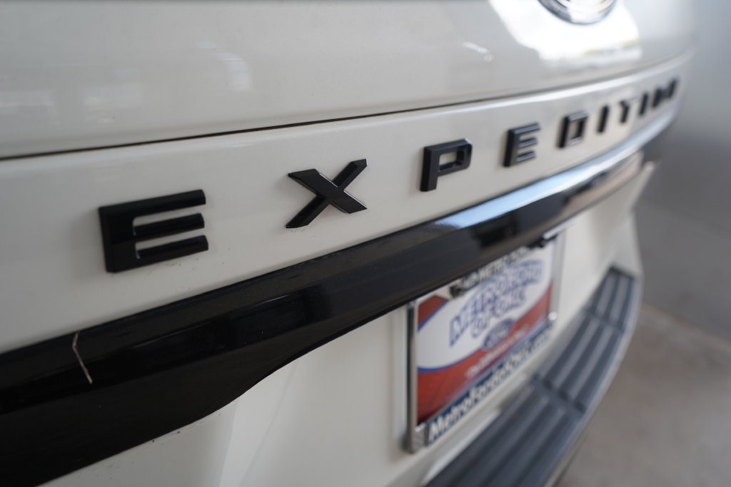 Certified 2022 Ford Expedition Limited AWD/4WD image 7