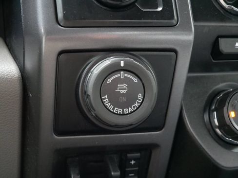 Used 2016 Ford F150 XLT w/ Equipment Group 302A Luxury AWD/4WD image 23
