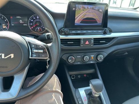 Certified 2024 Kia Forte LXS image 38