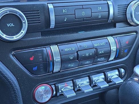 Used 2022 Ford Mustang GT Premium w/ Equipment Group 401A image 19