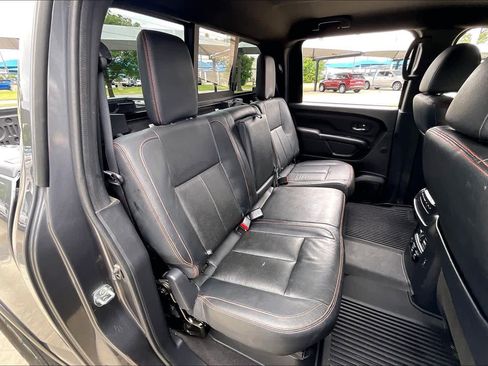 Used 2023 Nissan Titan PRO-4X w/ Pro-4x Convenience Package AWD/4WD image 19