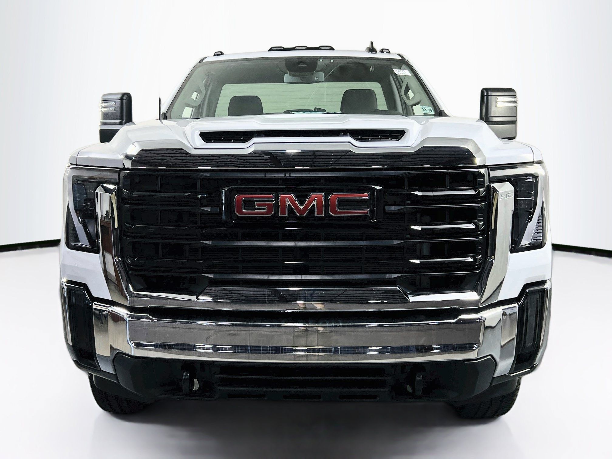 Used 2025 GMC Sierra 2500 Pro w/ Convenience Package AWD/4WD image 2