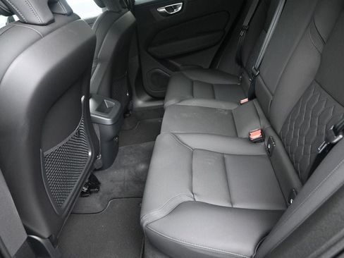 Used 2026 Volvo XC60 B5 Plus AWD/4WD image 14