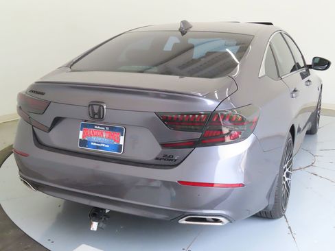Used 2018 Honda Accord Sport image 3