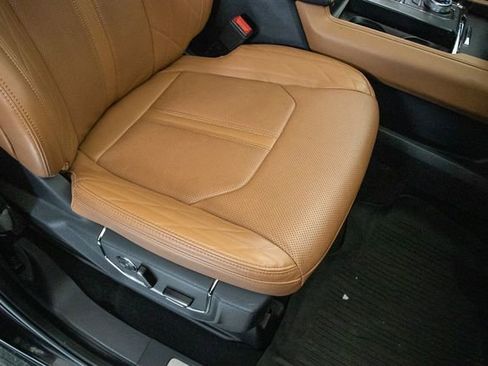 Used 2024 Ford Expedition Max Platinum image 17