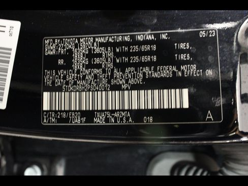 Used 2023 Toyota Highlander XLE AWD/4WD image 31