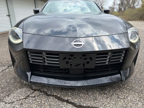 Used 2024 Nissan Z Performance w/ Floor Mat Package RWD image 6