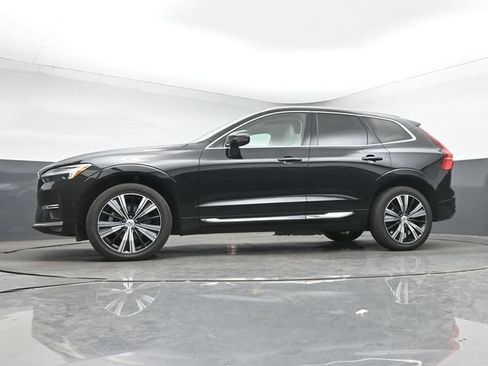 Used 2023 Volvo XC60 B5 Plus w/ Climate Package AWD/4WD image 14