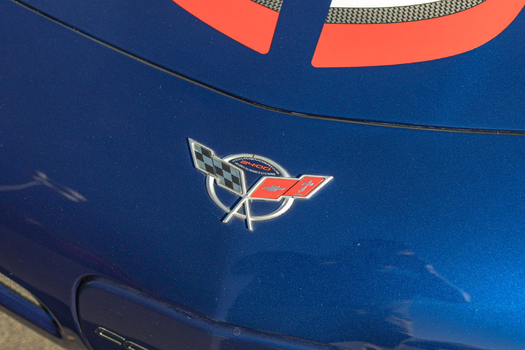 Used 2004 Chevrolet Corvette Z06 w/ Z06 Preferred Equipment Group RWD image 12