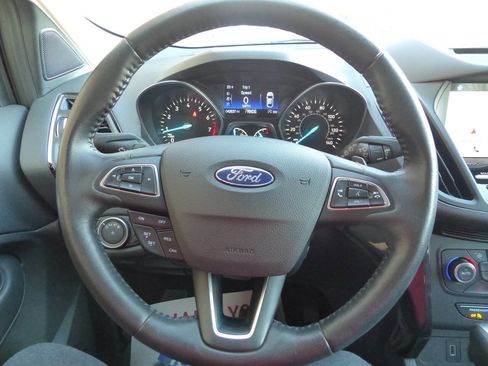 Used 2017 Ford Escape Titanium image 26