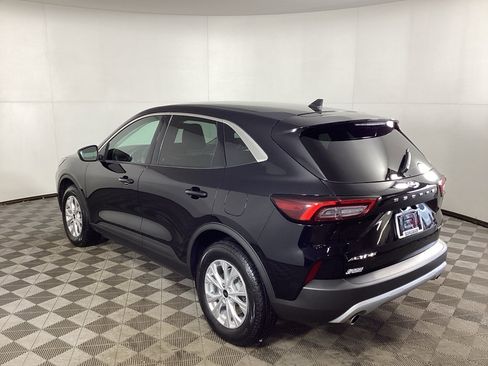 Used 2023 Ford Escape Active AWD/4WD image 4