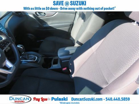 Used 2018 Nissan Rogue Sport S image 11