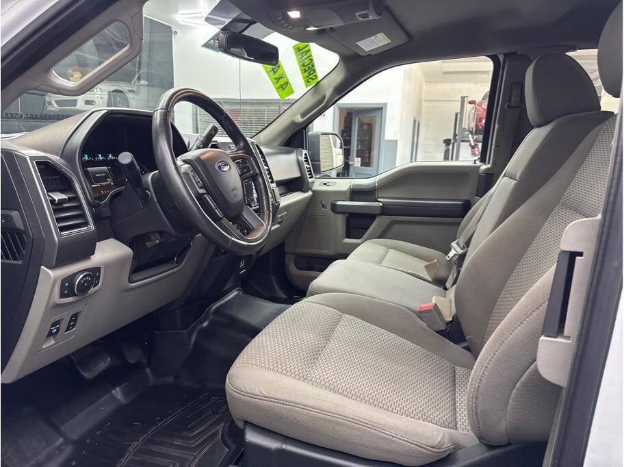 Used 2018 Ford F150 XLT w/ Equipment Group 302A Luxury AWD/4WD image 13