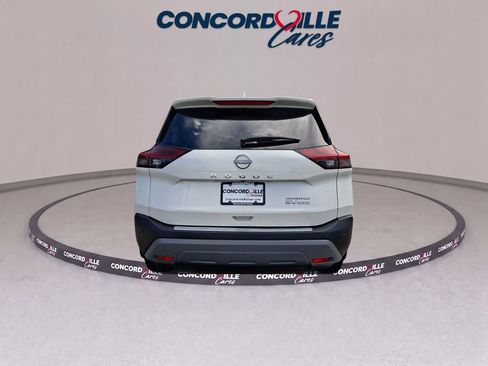 Certified 2023 Nissan Rogue SV w/ SV Premium B Package AWD/4WD image 6
