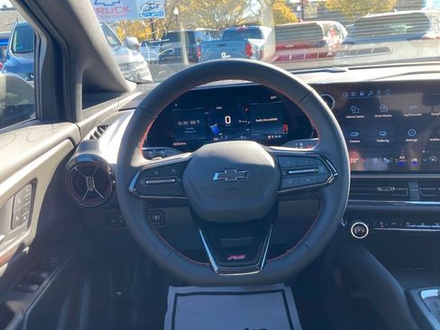 New 2026 Chevrolet Equinox EV RS w/ Convenience Package II FWD image 6