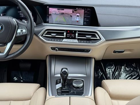 Used 2021 BMW X5 sDrive40i w/ Premium Package image 29