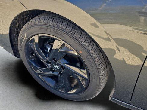 New 2026 Hyundai Elantra Sport FWD image 32