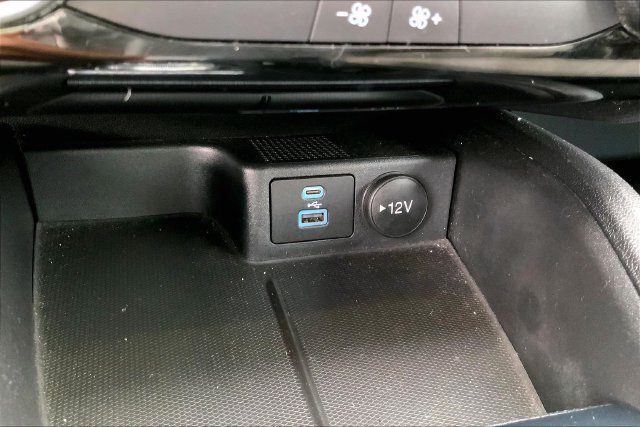 Used 2022 Ford Escape SE FWD image 16