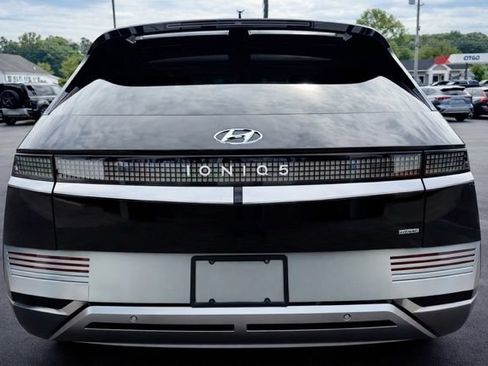 Used 2023 Hyundai Ioniq 5 Limited AWD/4WD image 8