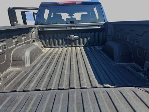 Used 2022 Chevrolet Silverado 1500 RST AWD/4WD image 15