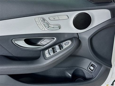 Used 2020 Mercedes-Benz C 300 C 300 image 17