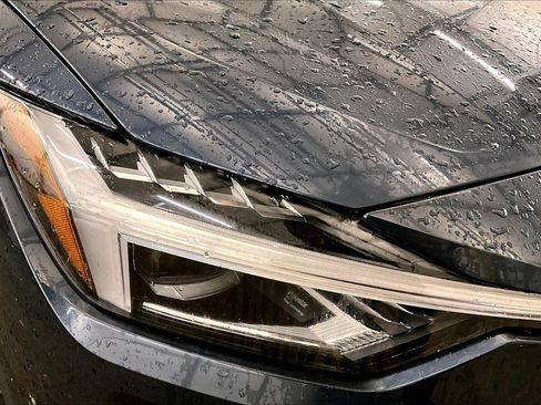 Used 2022 Polestar Polestar 2 image 27