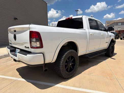 Used 2022 RAM 2500 Big Horn w/ Night Edition AWD/4WD image 3