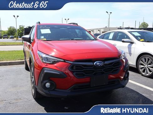 Used 2024 Subaru Crosstrek 2.5i Limited w/ Crosstrek Mirror Package AWD/4WD image 2