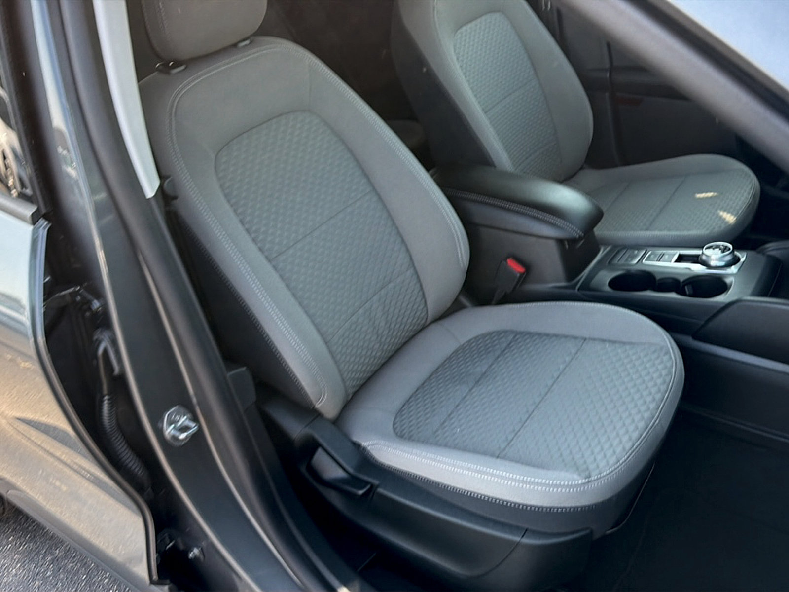Used 2022 Ford Escape SE AWD/4WD image 10
