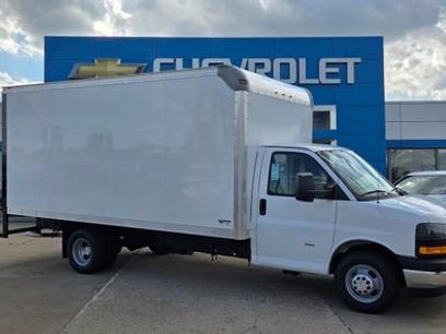 New 2026 Chevrolet Express 3500 w/ Power Convenience Package