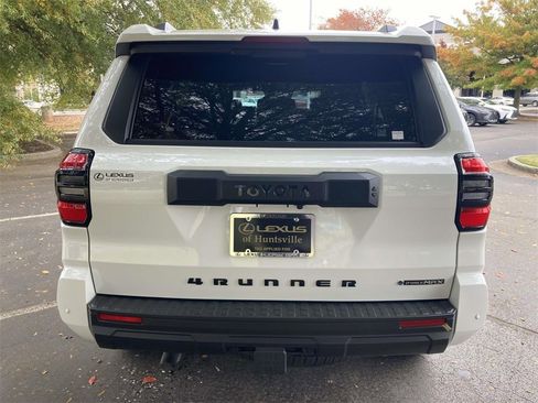 Used 2025 Toyota 4Runner TRD Off-Road image 3