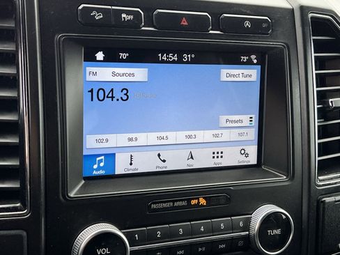 Used 2018 Ford Expedition Max Limited image 18