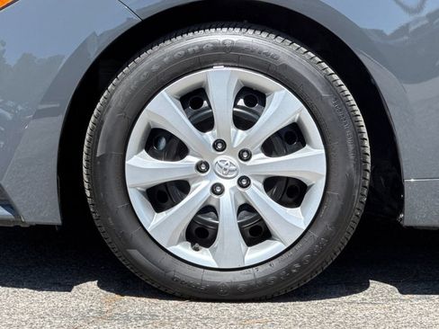 Used 2025 Toyota Corolla LE FWD image 24