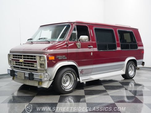 Used 1990 Chevrolet G20 image 5