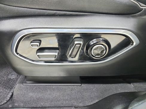 Used 2024 Jeep Grand Cherokee L Summit AWD/4WD image 15
