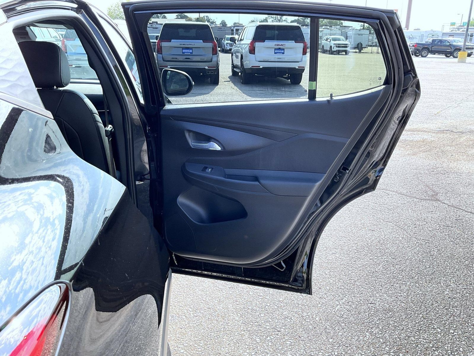 New 2026 Buick Envista Sport Touring w/ Convenience I Package FWD image 17