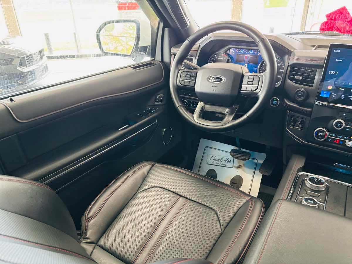 Used 2024 Ford Expedition Limited AWD/4WD image 46