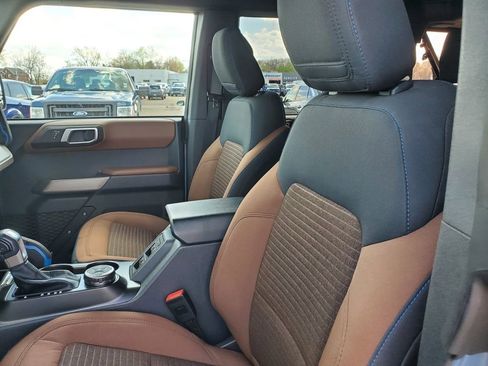 Used 2023 Ford Bronco Outer Banks image 16
