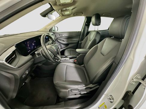 Used 2025 Buick Encore GX Preferred FWD image 13