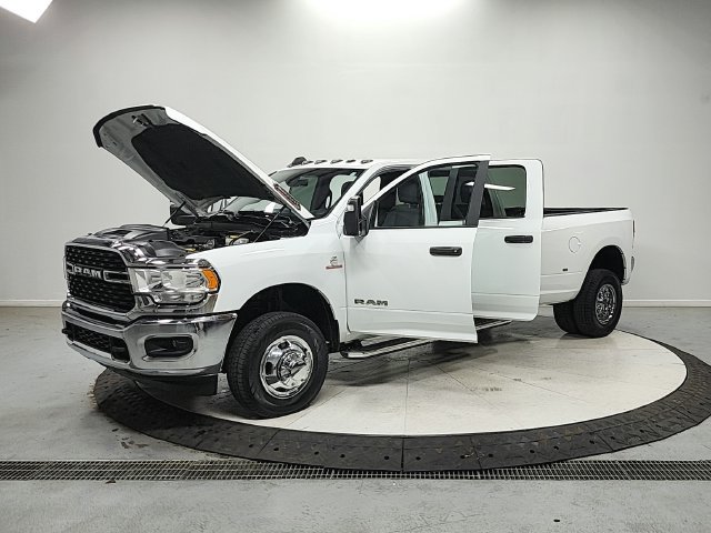 Used 2024 RAM 3500 Big Horn AWD/4WD image 12