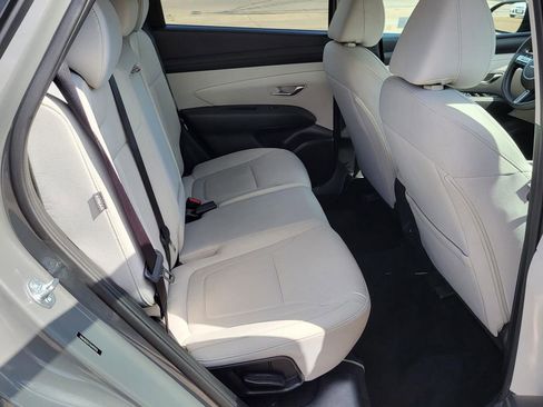 Used 2025 Hyundai Tucson SEL FWD image 11