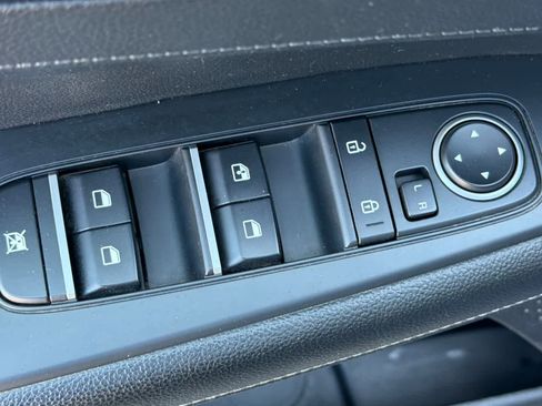 Used 2019 Kia Forte S FWD image 15