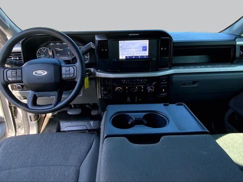Used 2025 Ford F250 XL AWD/4WD image 16