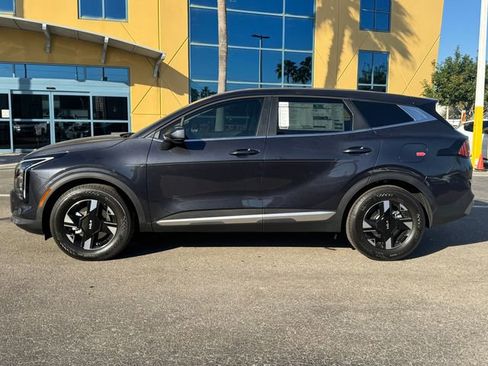New 2026 Kia Sportage LX FWD image 2